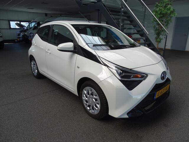 Toyota AYGO 1.0 VVT-i x-play limited Carplay, Airco, Etc