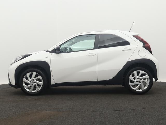 Toyota AYGO X 1.0 VVT-i MT first Limited | Stoelverwarming | Camera | DAB Radio |
