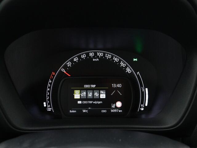 Toyota AYGO X 1.0 VVT-i MT first Limited | Stoelverwarming | Camera | DAB Radio |
