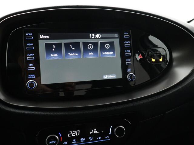 Toyota AYGO X 1.0 VVT-i MT first Limited | Stoelverwarming | Camera | DAB Radio |