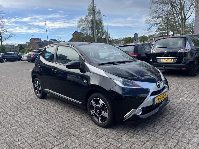 Toyota AYGO 1.0 VVT-i x-clusiv Navi Lmv Bluetooth Nap