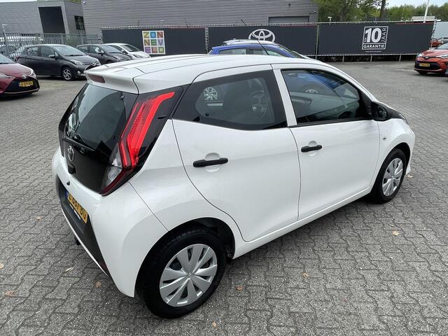 Toyota AYGO 1.0 VVT-i x-fun