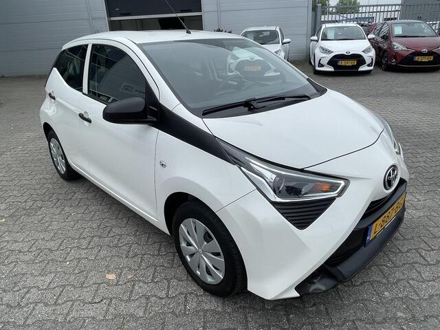 Toyota AYGO 1.0 VVT-i x-fun
