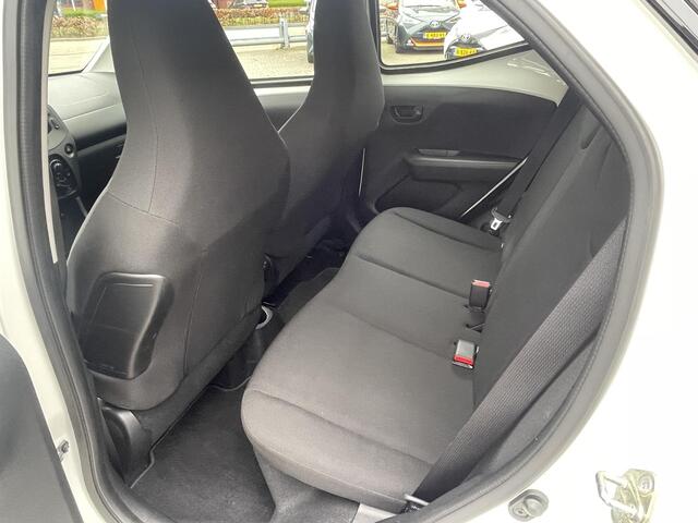 Toyota AYGO 1.0 VVT-i x-fun
