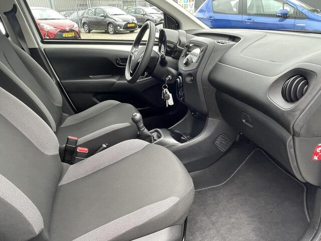 Toyota AYGO 1.0 VVT-i x-fun