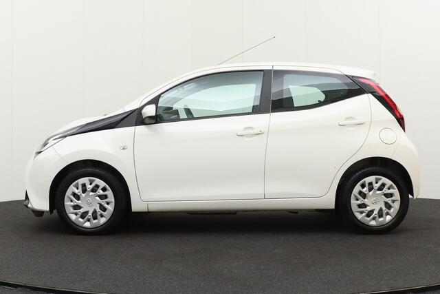 Toyota AYGO 1.0 VVT-i x-play Navi Camera Apple Carplay/ Android auto