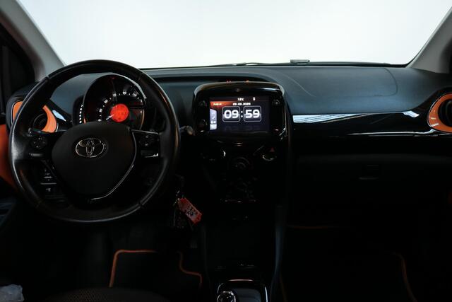 Toyota AYGO 1.0 VVT-i X-CITE Automaat, Airco, Apple Carplay / Android Auto, Camera, Bluetooth, Snelheidsbegrenzer!
