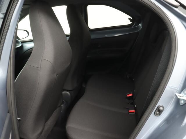 Toyota AYGO X 1.0 VVT-i MT Pulse | DEMO | Cruise Control Adaptief | Climate Control | LM velgen |