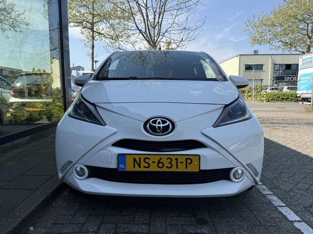 Toyota AYGO 1.0 VVT-i x-play