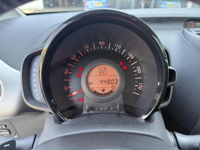 Toyota AYGO 1.0 VVT-i x-play