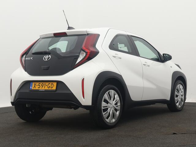 Toyota AYGO X 1.0 VVT-i S-CVT Play