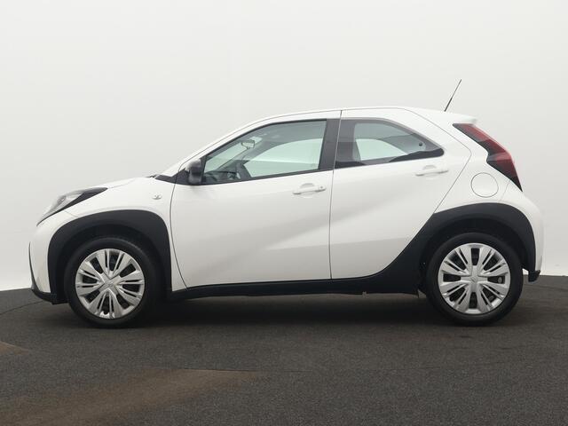 Toyota AYGO X 1.0 VVT-i S-CVT Play