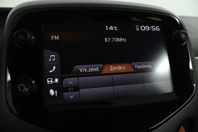 Toyota AYGO 1.0 VVT-i x-play | Automaat | Airco | Achteruitrijcamera | Bluetooth | Apple Carplay| Android Auto |