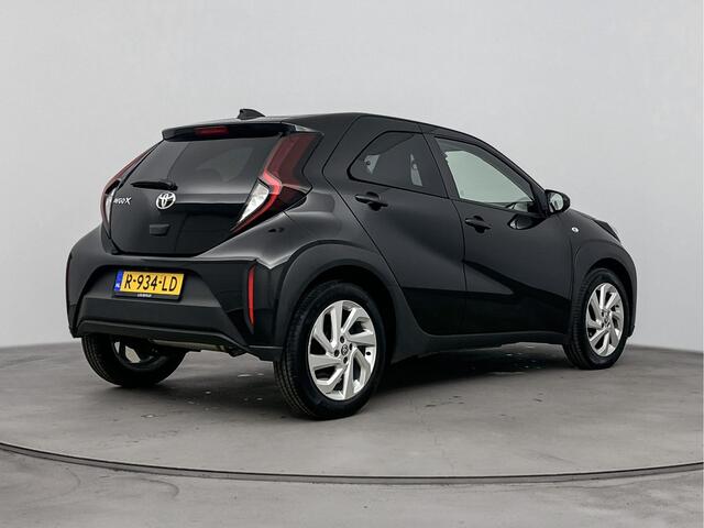 Toyota AYGO X 1.0 VVT-i MT first