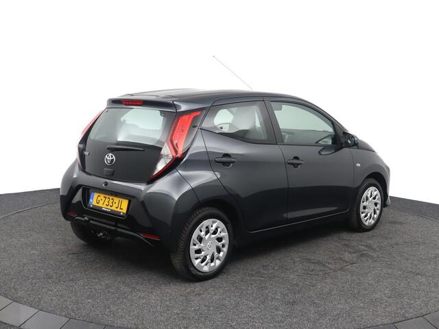 Toyota AYGO 1.0 VVT-i x-play | Automaat |Airco | Parkeercamera | Trekhaak |