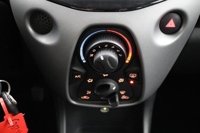 Toyota AYGO 1.0 VVT-i x-play | Automaat |Airco | Parkeercamera | Trekhaak |