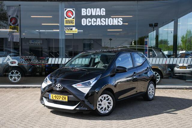 Toyota AYGO 1.0 VVT-i x-play APPLE CARPLAY/ HILL HOLD/ LED