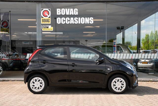 Toyota AYGO 1.0 VVT-i x-play APPLE CARPLAY/ HILL HOLD/ LED