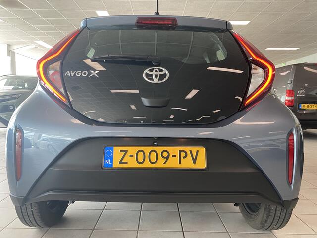 Toyota AYGO X 1.0 VVT-i MT Play