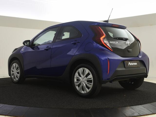 Toyota AYGO 1.0 VVT-i MT play | Apple & Android Carplay | Camera