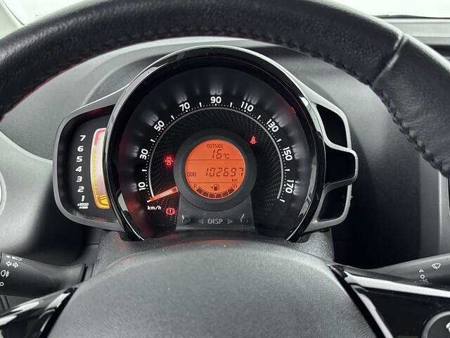 Toyota AYGO 1.0 VVT-i X-Nav | Navigatie | NL-Auto | Parkeercamera |