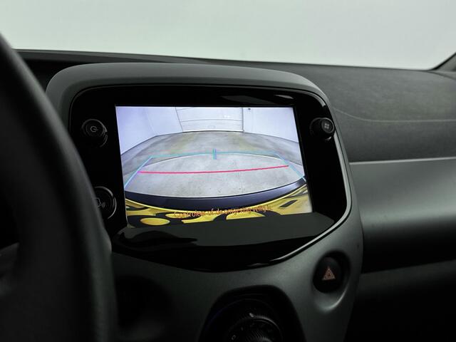 Toyota AYGO 1.0 VVT-i X-Nav | Navigatie | NL-Auto | Parkeercamera |
