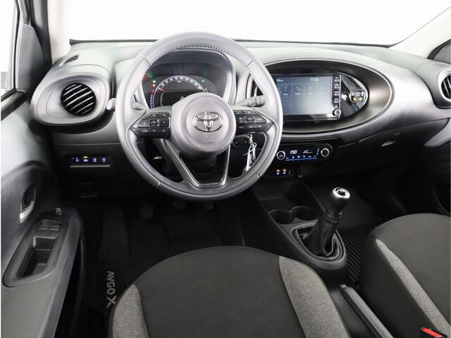 Toyota AYGO X 1.0 VVT-i MT Pulse | Voorstoelen verwarmd | Parkeercamera | Apple Carplay /- Android Auto |