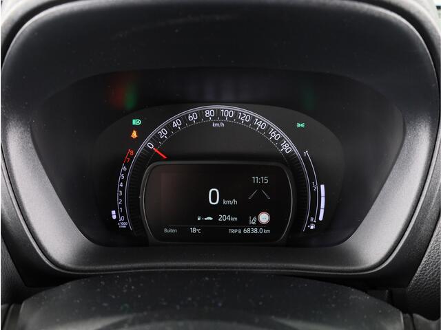 Toyota AYGO X 1.0 VVT-i MT Pulse | Voorstoelen verwarmd | Parkeercamera | Apple Carplay /- Android Auto |