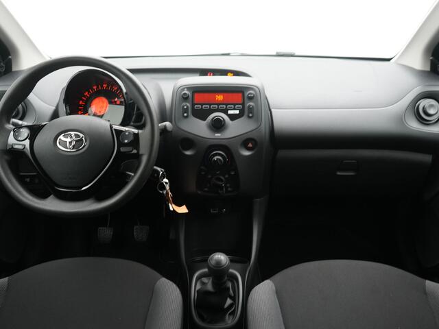 Toyota AYGO 1.0 VVT-i x-fun