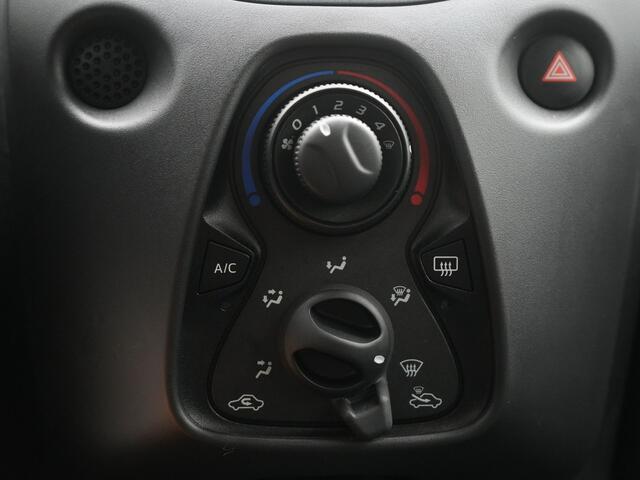 Toyota AYGO 1.0 VVT-i x-fun