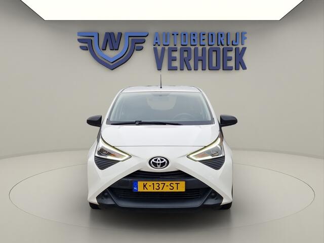 Toyota AYGO 1.0 VVT-i 5-Drs X-Fun Airco - NL Auto - Lage Kmstand!