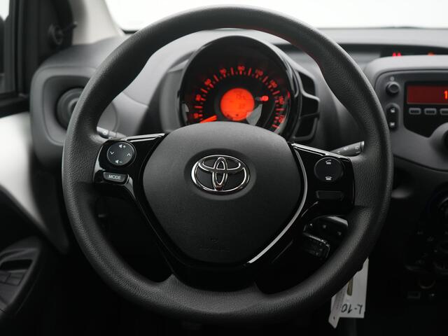 Toyota AYGO 1.0 VVT-i x-fun | NL-Auto | Airco | Bluetooth |