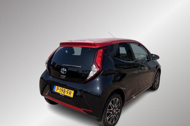 Toyota AYGO 1.0 VVT-i x-Clusiv, Leder, Apple Carplay/Android Auto, Safetysense, Camera, LM Velgen!