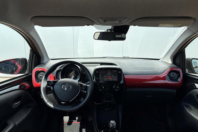 Toyota AYGO 1.0 VVT-i x-Clusiv, Leder, Apple Carplay/Android Auto, Safetysense, Camera, LM Velgen!