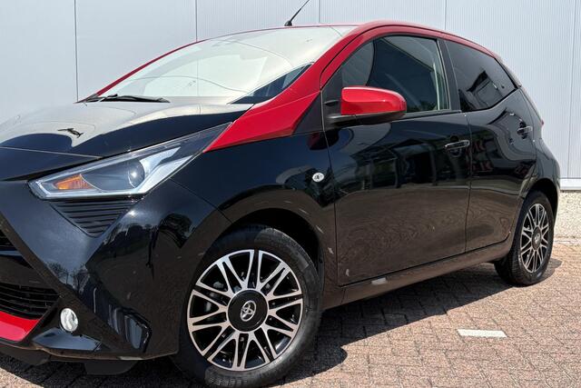Toyota AYGO 1.0 VVT-i x-Clusiv, Leder, Apple Carplay/Android Auto, Safetysense, Camera, LM Velgen!