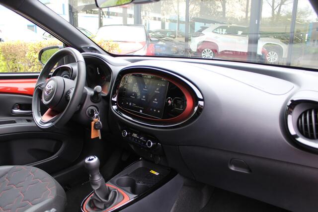 Toyota AYGO X 1.0 VVT-i MT Envy | Rijklaar | JBL | Navi | Apple/Android | Camera | Cruise