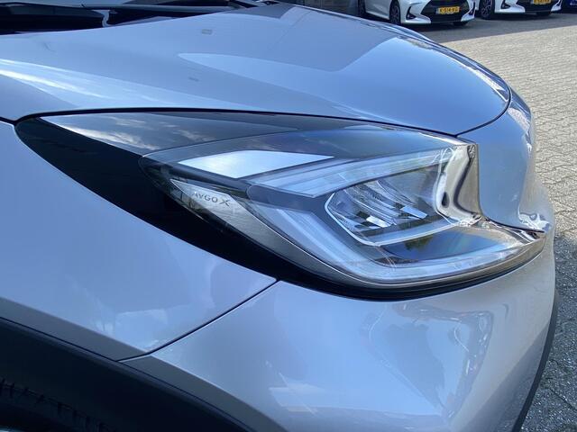 Toyota AYGO X 1.0 VVT-i MT first