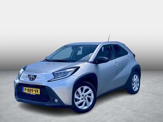 toyota-aygo-x-1.0-vvt-i-mt-first