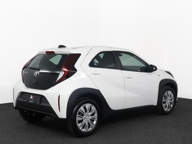 Toyota AYGO X 1.0 VVT-i S-CVT Play