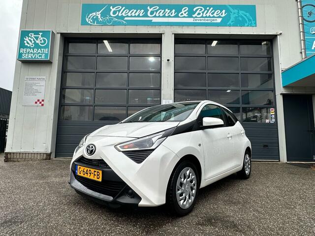 Toyota AYGO 1.0 VVT-i x-play ltd