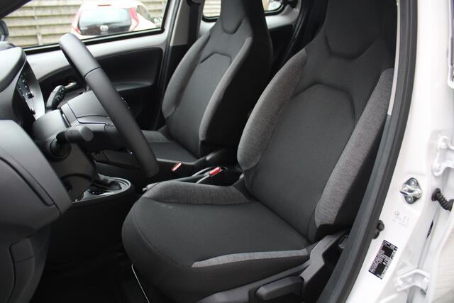 Toyota AYGO X 1.0 VVT-i S-CVT Play Achteruitrijcamera, DAB+ Radio, Airco, Bluetooth, Cruise Control Adaptief