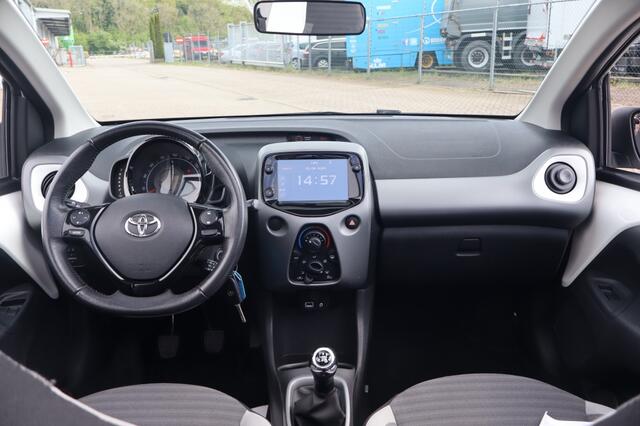 Toyota AYGO 1.0 VVT-i x-play ltd I Geen Import I Open dak