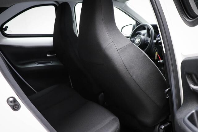 Toyota AYGO X 1.0 VVT-i MT first | CLIMA | DAB | APPLE | CAMERA