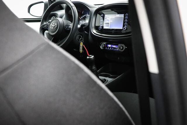 Toyota AYGO X 1.0 VVT-i MT first | CLIMA | DAB | APPLE | CAMERA