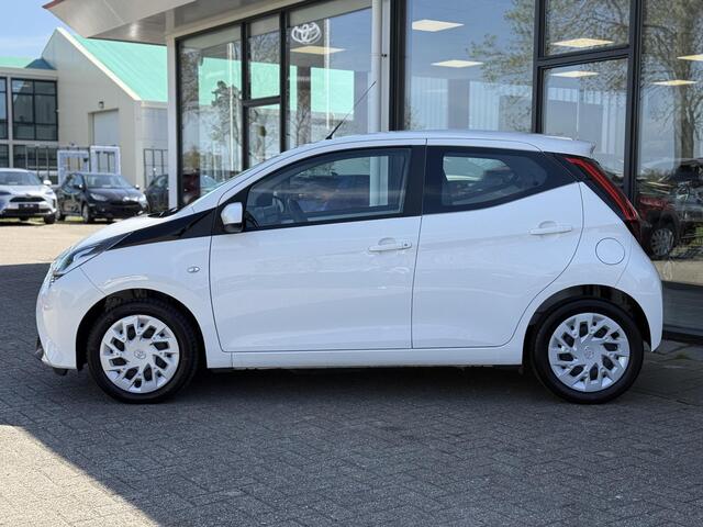 Toyota AYGO 1.0 VVT-i x-play Cruise | Camera | Bluetooth