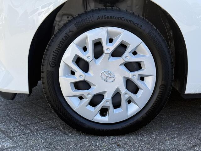 Toyota AYGO 1.0 VVT-i x-play Cruise | Camera | Bluetooth