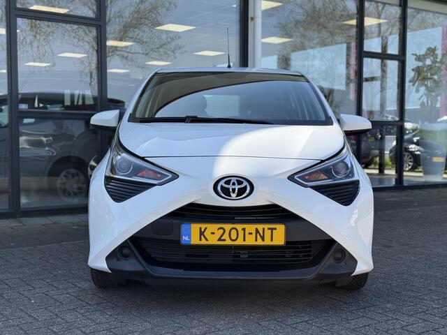 Toyota AYGO 1.0 VVT-i x-play Cruise | Camera | Bluetooth