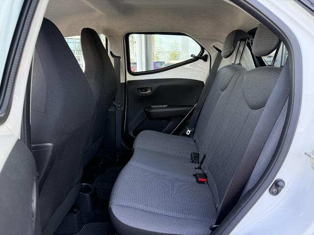Toyota AYGO 1.0 VVT-i x-play Cruise | Camera | Bluetooth