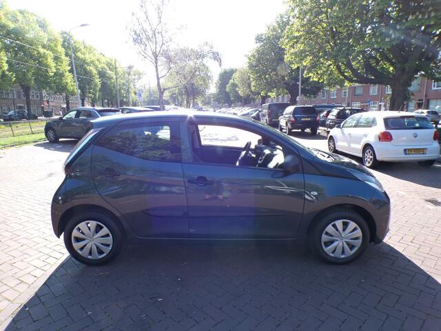 Toyota AYGO 1.0 VVT-i x-now 1E EIGENAAR ORG KM NAP AANTOONBAAR......