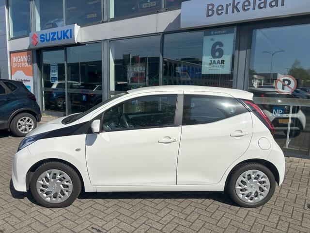 Toyota AYGO 1.0 VVT-i x-play